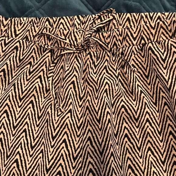 Maude Pants - Picture 3 of 11